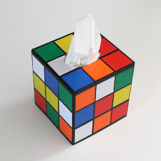 Créer une boîte à mouchoir originale en forme de Rubik's Cube